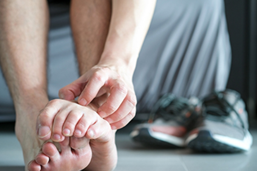 Are your feet itchy? You may have Athletes Feet. - South Devon Foot Clinic